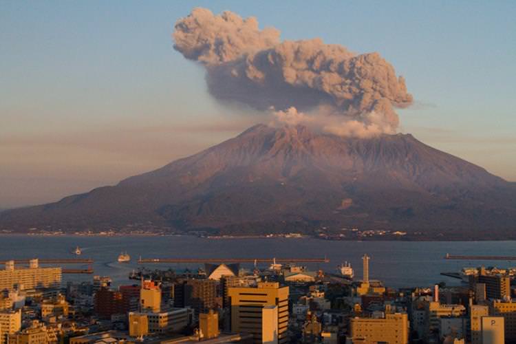 6 Most Deadly Volcanoes in the world - Aira Caldera Japan