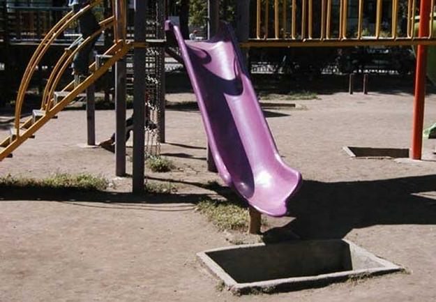 They had one job - slide down to an advanture