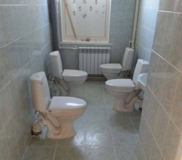 worst-public-bathroom-100415-8-min