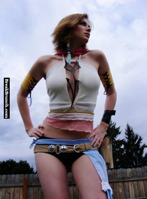 Gunner Yuna cosplay from Final Fantasy