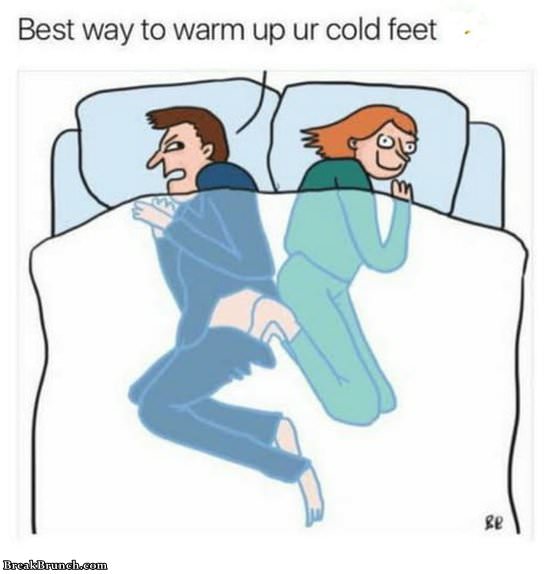 best-way-to-warm-cold-feet-111319