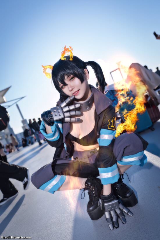 Best cosplay pictures from Comiket C97 – Part 5