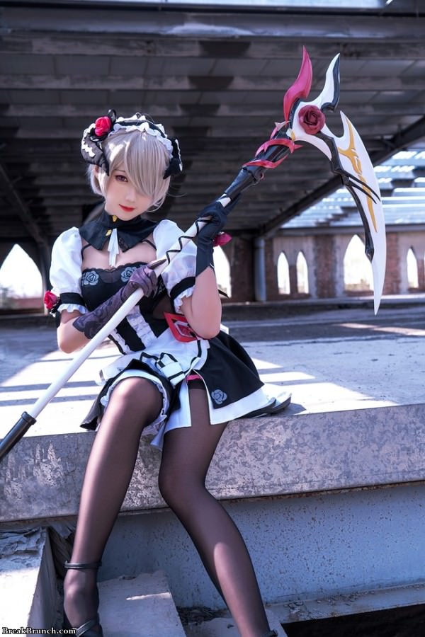 Another Rita Rossweisse cosplay from Honkai Impact 3rd (10 pics)