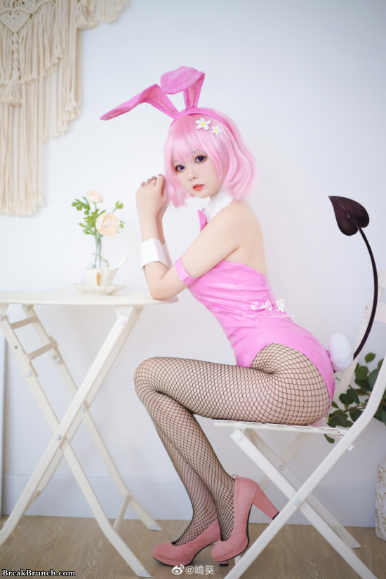 Cute bunny dress Momo Belia Deviluke cosplay from To Love-Ru Darkness (8 pics)
