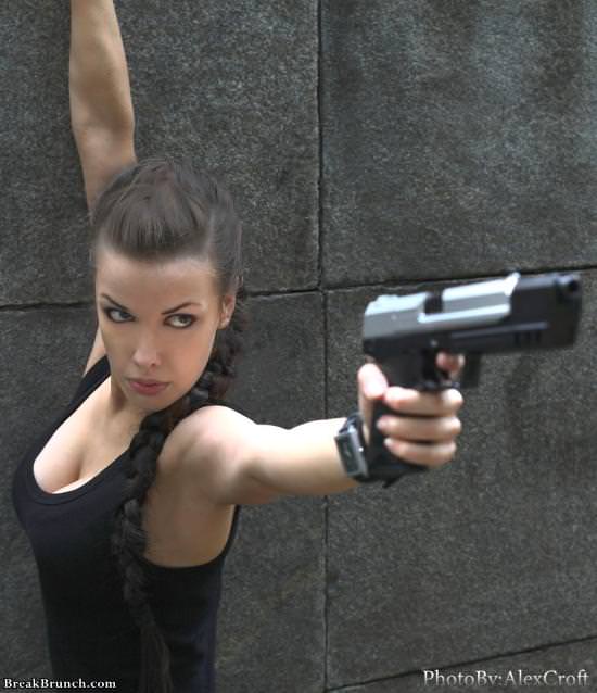 10 amazing Tomb Raider cosplay by Freia Raven