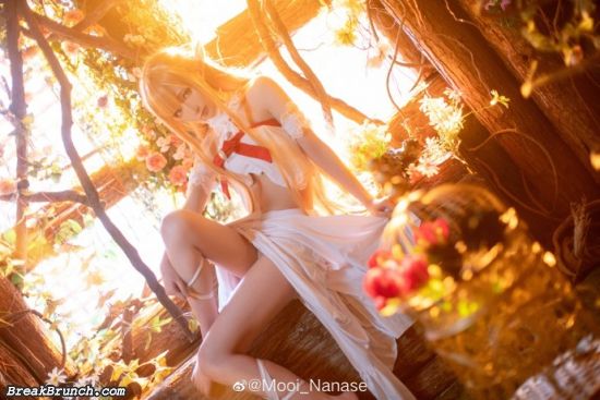 Beautiful Sword Art Online Asuna Fairy Queen cosplay by Mooi_Nanase (9 pics)