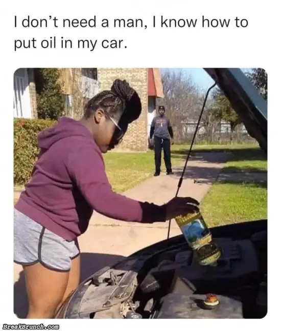 How to put oil in car