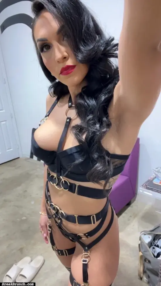 Hot girl of the day - 509